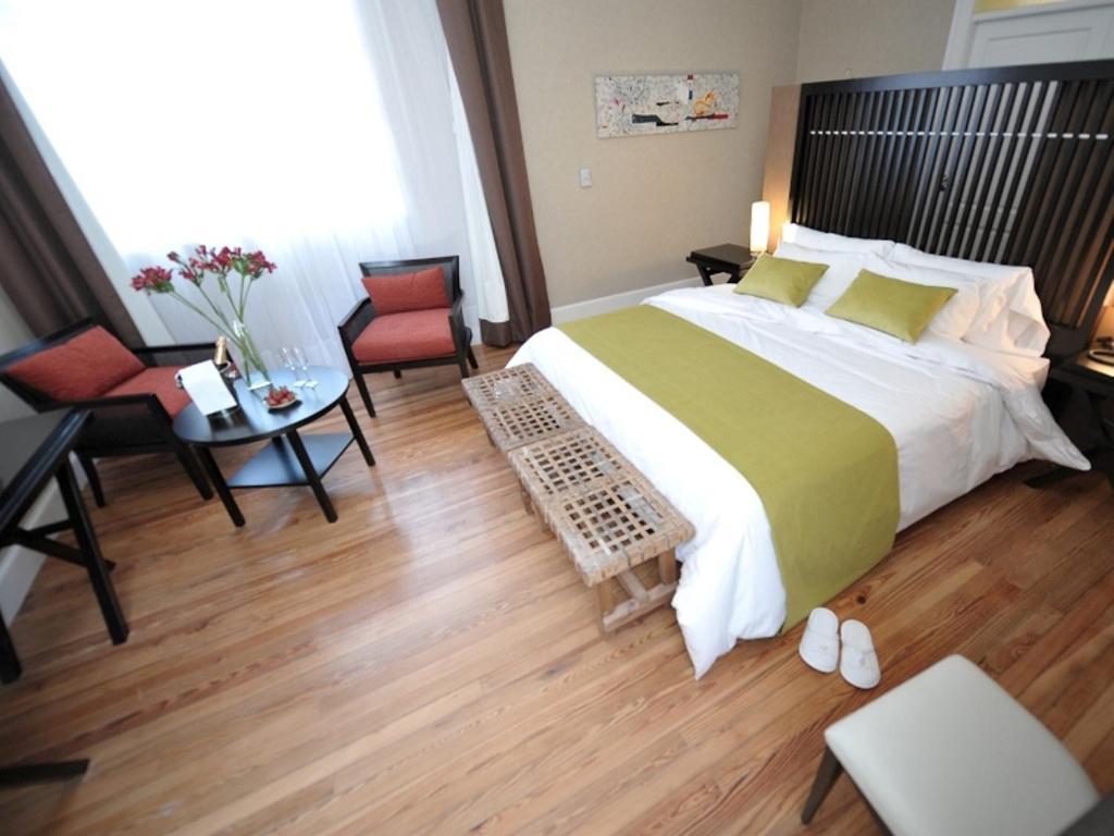 Quarto Superior com Cama de Casal ou 2 de Solteiro